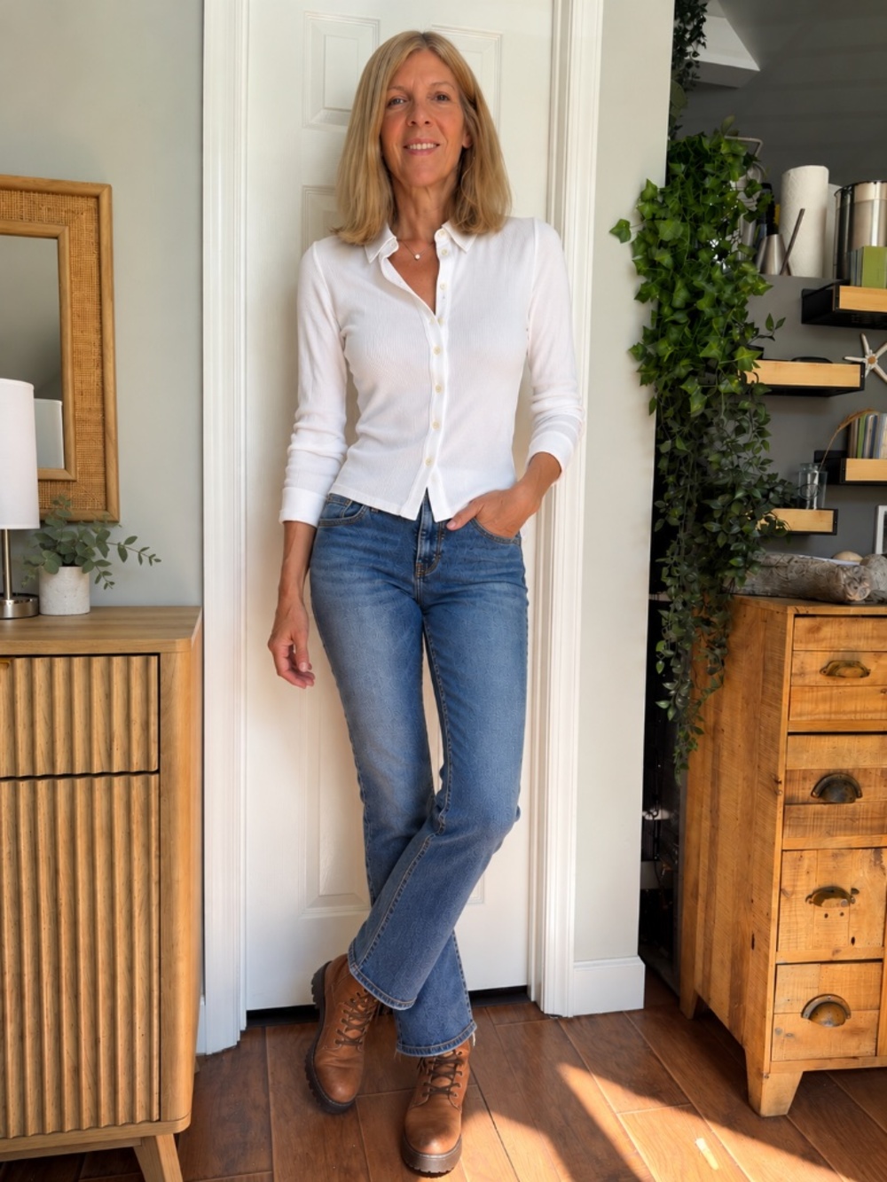 GAP White Ribbed Button-Front Collared Top- Size Large NWT